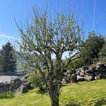 Retro Hus Med Fin Beliggenhet Haddal