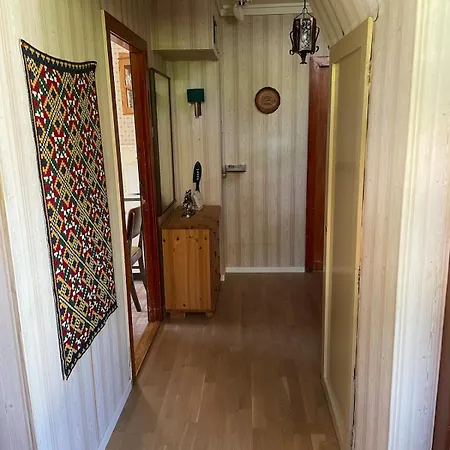 Lejlighed Retro Hus Med Fin Beliggenhet Haddal