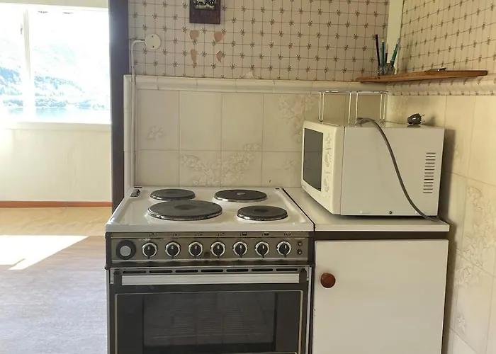 Retro Hus Med Fin Beliggenhet Daire Haddal