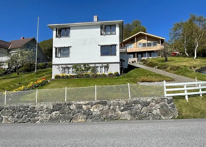 Retro Hus Med Fin Beliggenhet Daire *